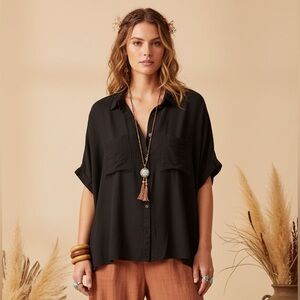 LuLaRoe Amy Dolman Top